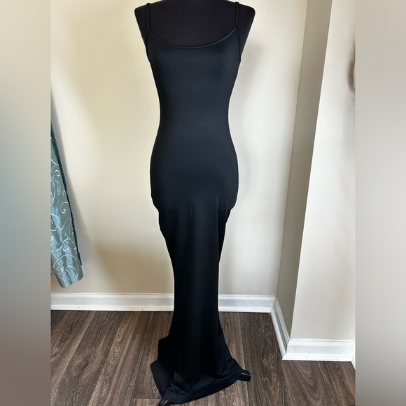 anotherchill Dresses & Skirts - Elegant Black Strapless Bodycon Dress for Cocktail Events